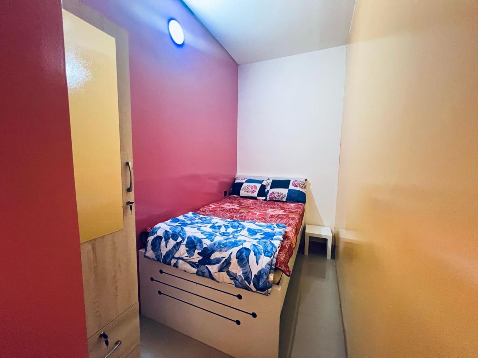 Moon Backpackers Burjman Exit 2, Family Partitions, Loft Partitions, Apartment Dubai Bagian luar foto