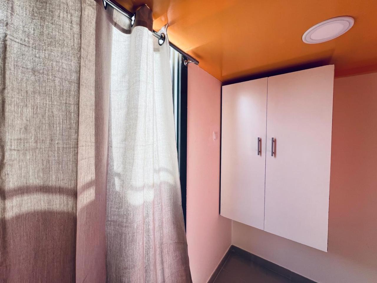 Moon Backpackers Burjman Exit 2, Family Partitions, Loft Partitions, Apartment Dubai Bagian luar foto